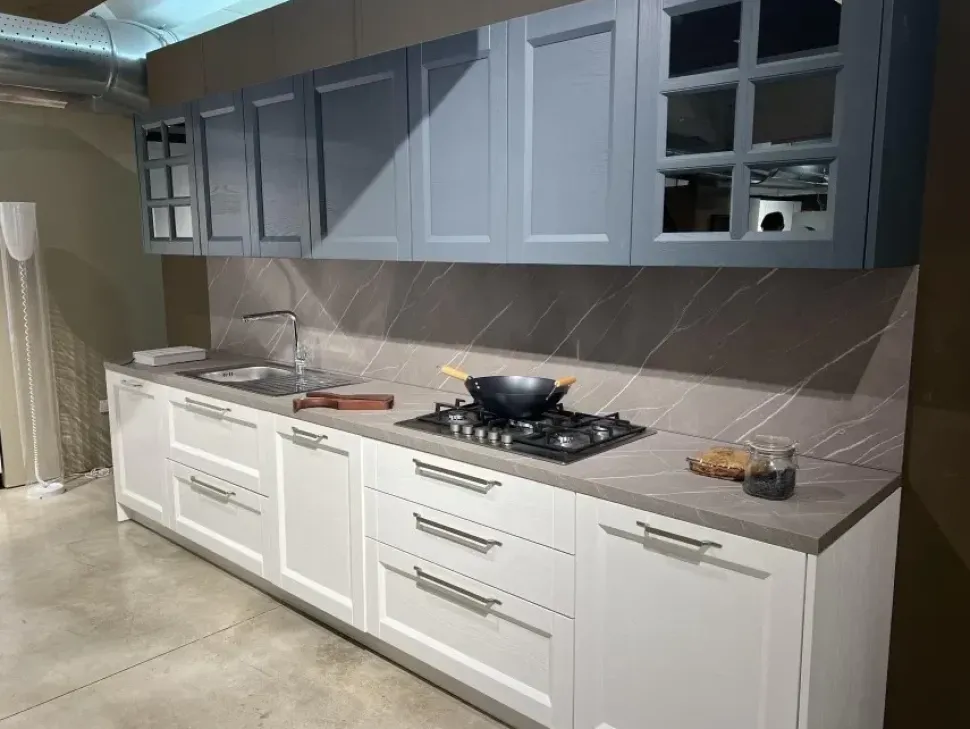 Cucina lineare in legno a prezzo scontato 60%