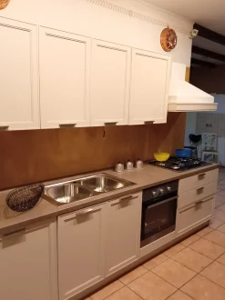 Cucina lineare in legno rovere chiaro Cucina melograni a prezzo scontato