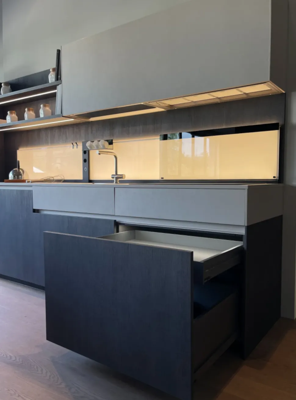 Cucina lineare in melaminico a prezzo ribassato 45%