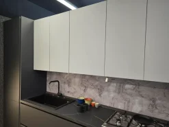 Cucina lineare in polimerico opaco grigia Yaris a prezzo scontato