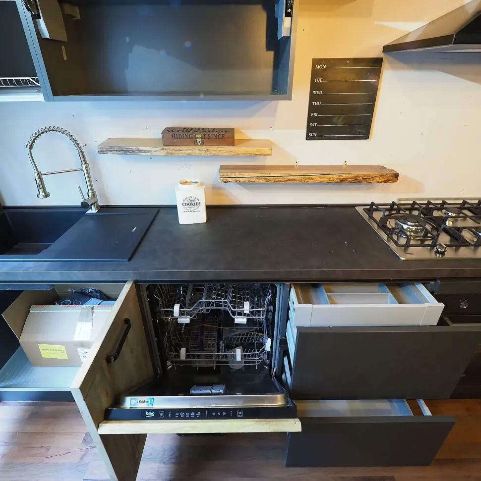 Cucina lineare industriale rovere chiaro Collezione esclusiva Cuicna industrial jupiter moderna a soli 4990€