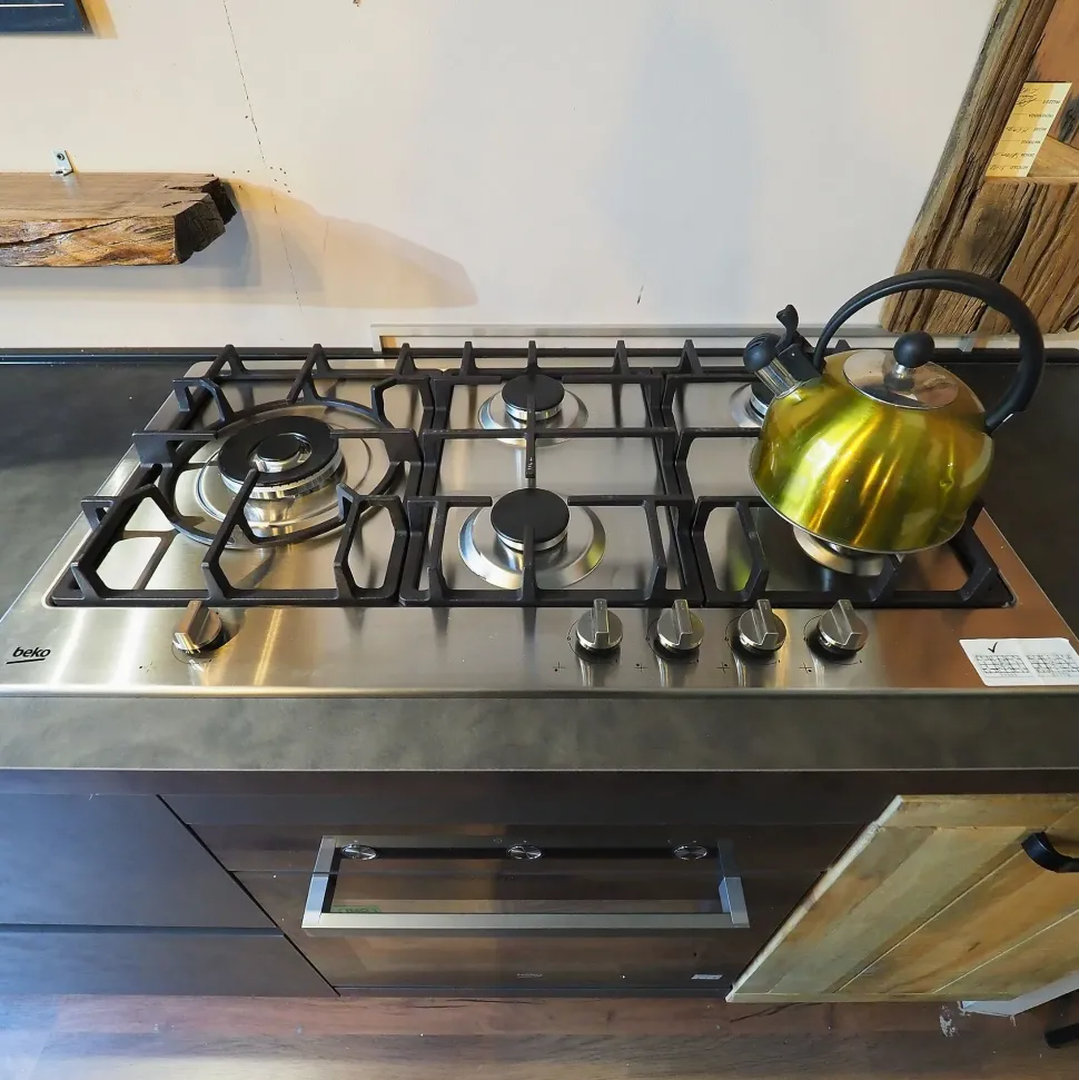 Cucina lineare industriale rovere chiaro Collezione esclusiva Cuicna industrial jupiter moderna a soli 4990€