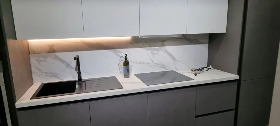 CUCINA lineare Mobilturi Nuova cielo SCONTATA 54%