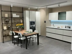 Cucina lineare moderna bianca Scavolini Delinea