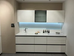 Cucina lineare moderna bianca Scavolini Delinea