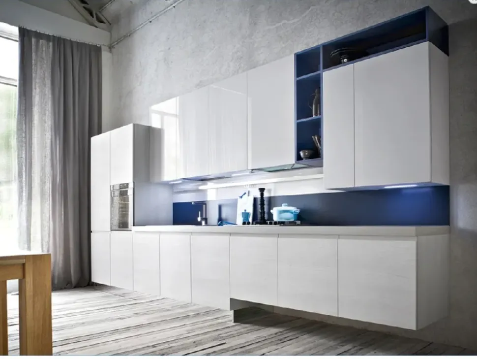 Cucina lineare moderna Fly Ar-tre a prezzo ribassato