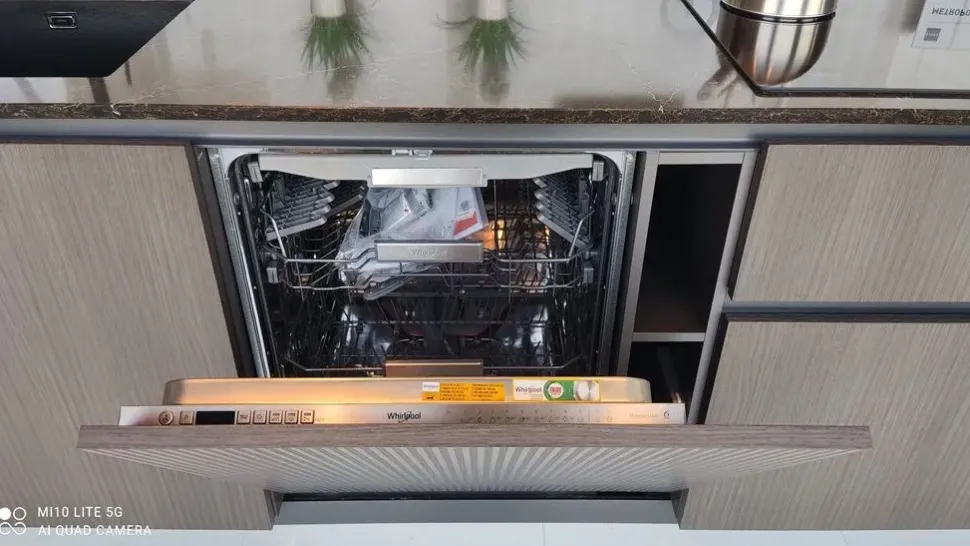 Cucina lineare moderna rovere moro Stosa Metropolis