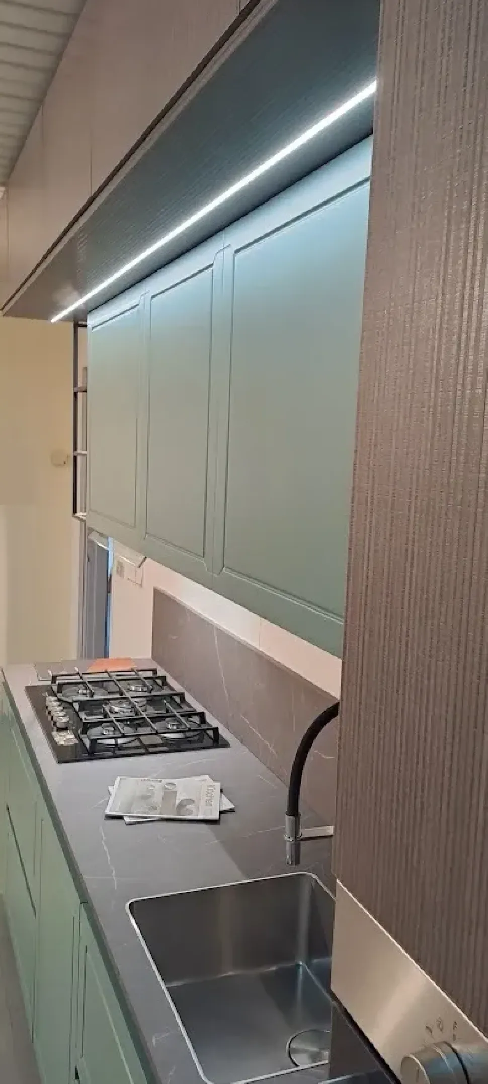 CUCINA lineare Moretti compact Myriad SCONTATA 38%