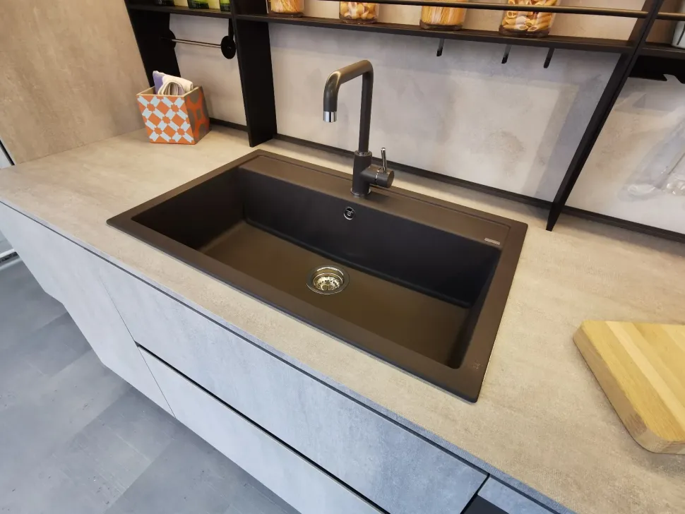 Cucina Loft xl moderna bianca Arrex lineare scontata 42%