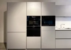 Cucina Logica moderna grigia Valdesign con isola scontata 55%