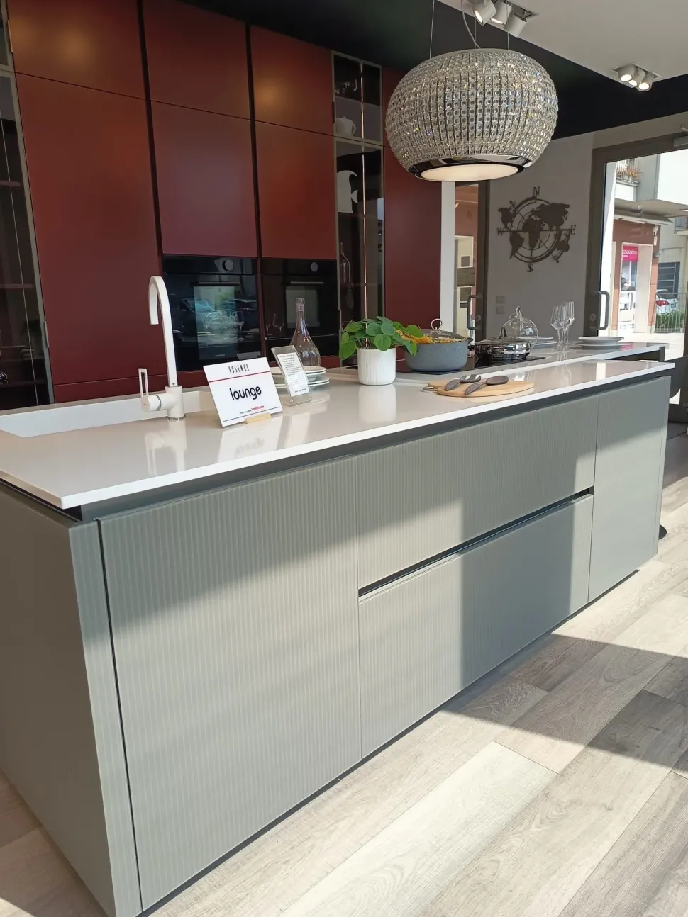 Cucina Lounge - riflex moderna rossa Veneta cucine con isola scontata 51%