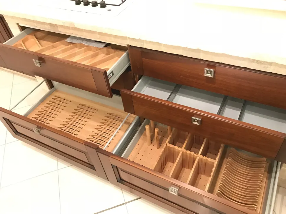 Cucina Maistri modello Carol Noce