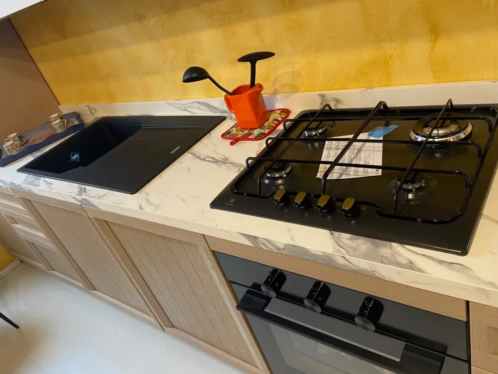 Cucina Megan moderna altri colori Arrex lineare scontata 42%