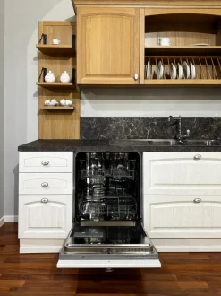 Cucina Mida classica bianca Colombini casa ad angolo scontata 50%