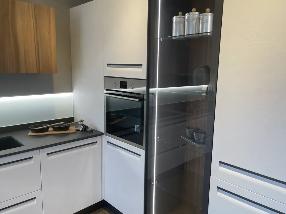Cucina Mod tekna di Arredo3 in offerta -55%