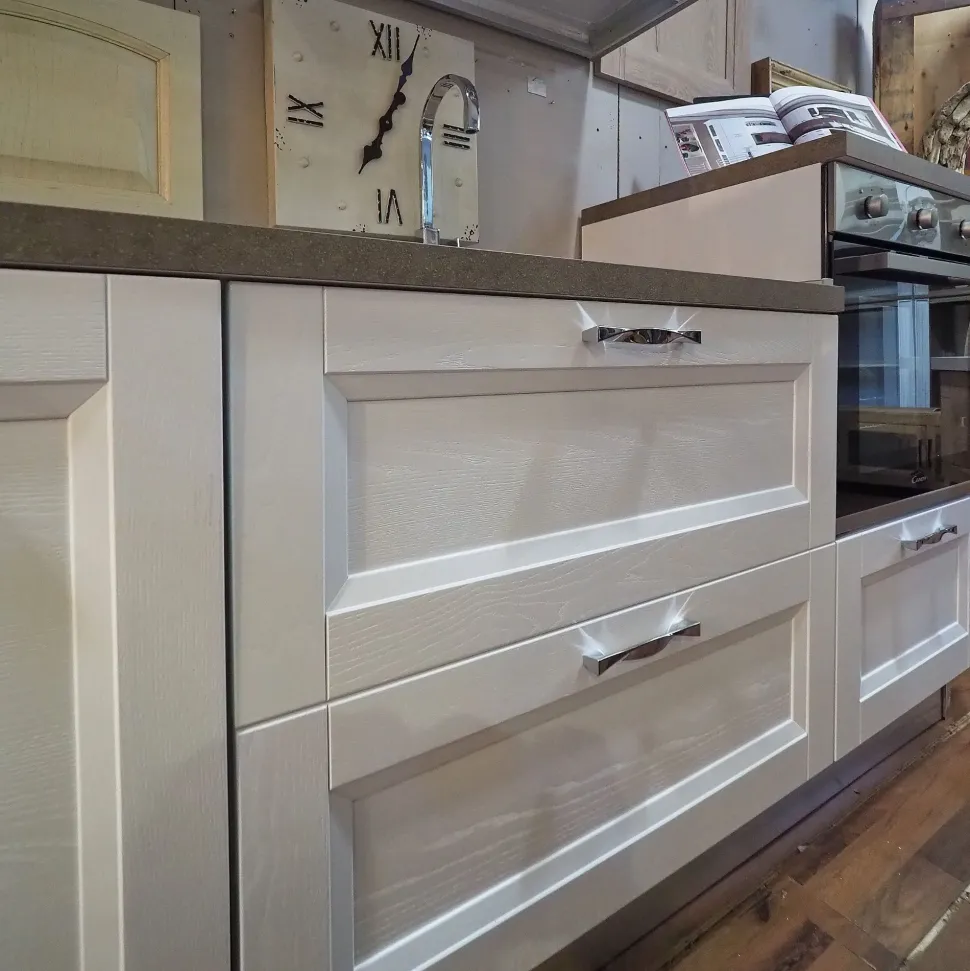 Cucina modello Cucina shabby chic lineare 4 metri con piano penisola Nuovi mondi cucine PREZZO SCONTATO 64%