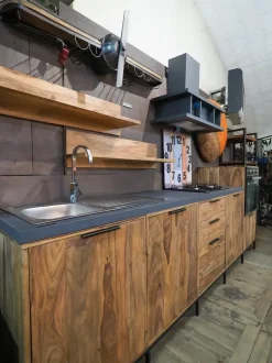 Cucina modello Cucina totla wood in vero legno Nuovi mondi collection PREZZO SCONTATO 58%