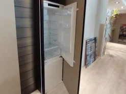 Cucina moderna altri colori Modulnova con penisola Mh6