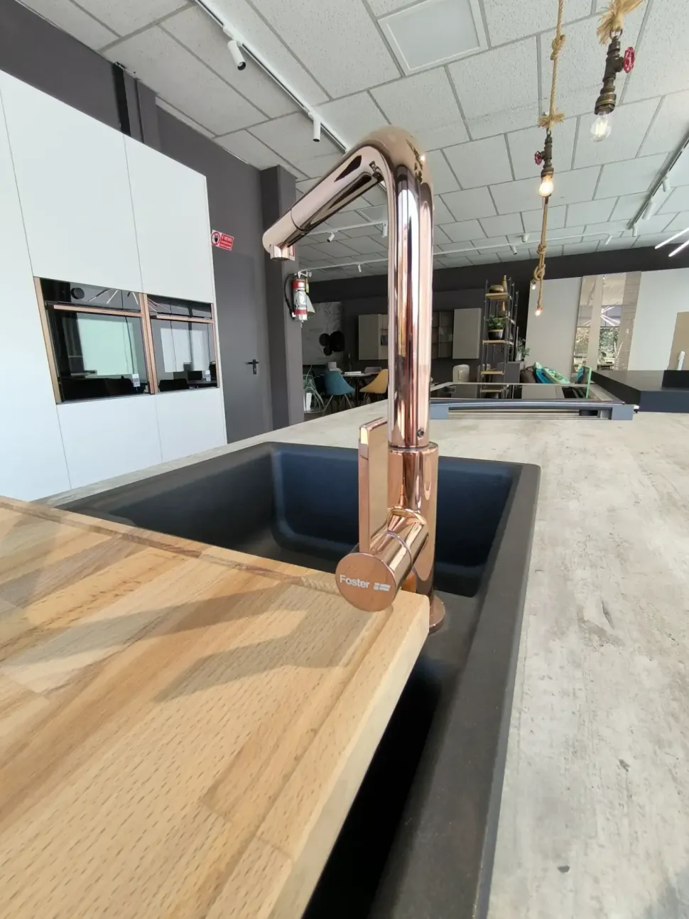 Cucina moderna con isola Lab13 Aran a prezzo ribassato