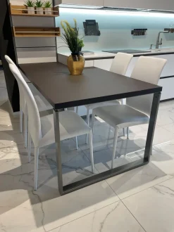 Cucina moderna con penisola Asia/kalì Arredo3 a prezzo scontato