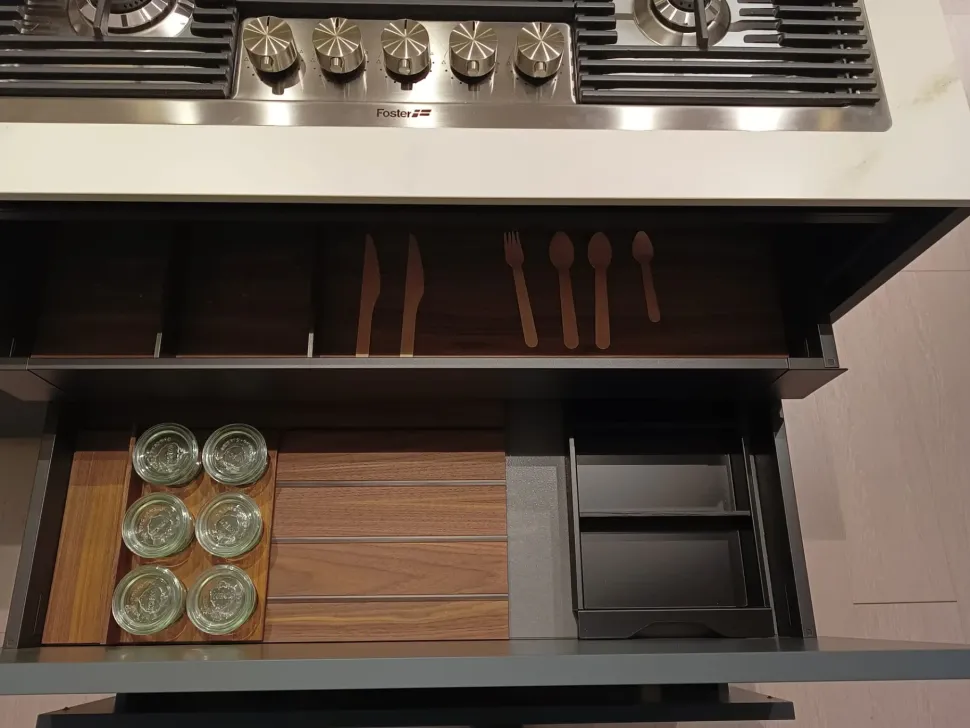 Cucina moderna con penisola Mènta Binova a prezzo scontato