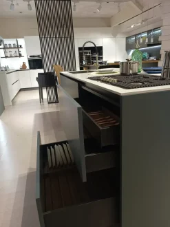 Cucina moderna con penisola Mènta Binova a prezzo scontato