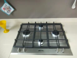 Cucina moderna lineare Artigianale U820 giada a prezzo scontato