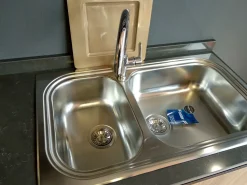 Cucina moderna lineare Cubodesign Cucina noce dozuki a prezzo ribassato