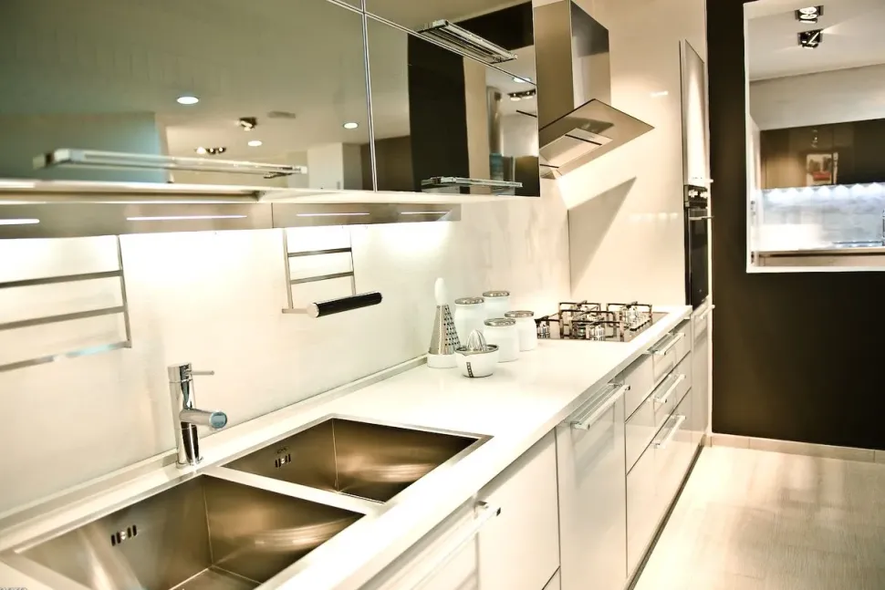 Cucina moderna lineare Diamante Veneta cucine a prezzo ribassato