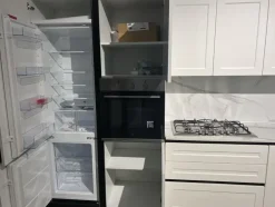 Cucina moderna lineare Dora Mobilturi a prezzo ribassato