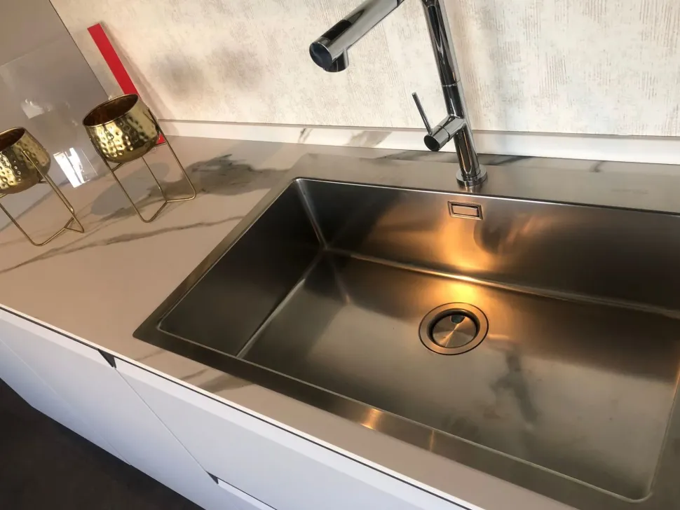 Cucina moderna lineare Formalia Scavolini a prezzo ribassato