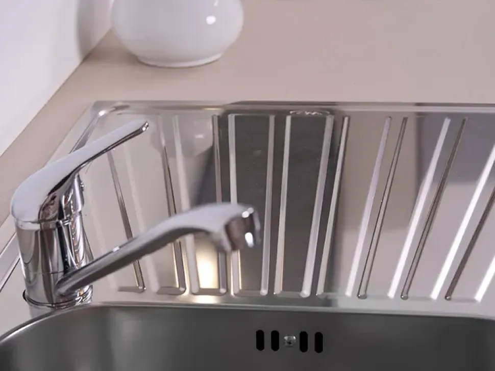 Cucina moderna lineare Noemi Lube cucine a prezzo scontato