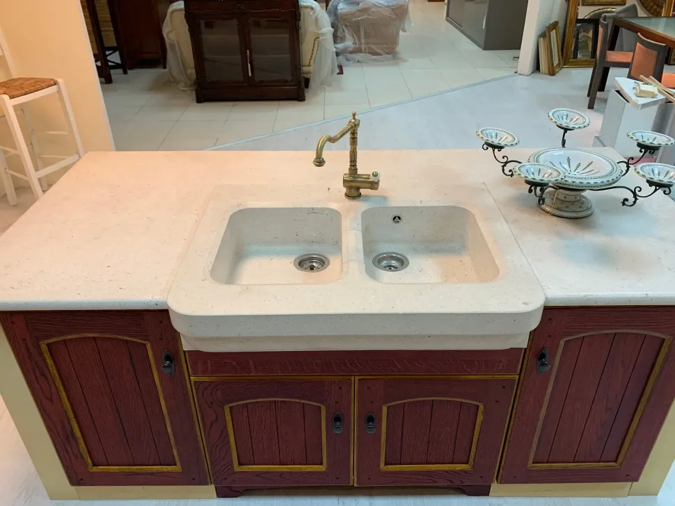 Cucina Morgana classica rossa ad isola Arrex