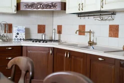 Cucina noce country ad angolo Doppio dentello Artigianale in offerta