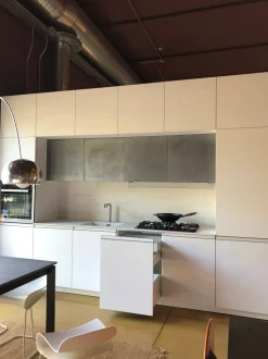 Cucina Nova cucina design lineare bianca in laccato opaco Smart