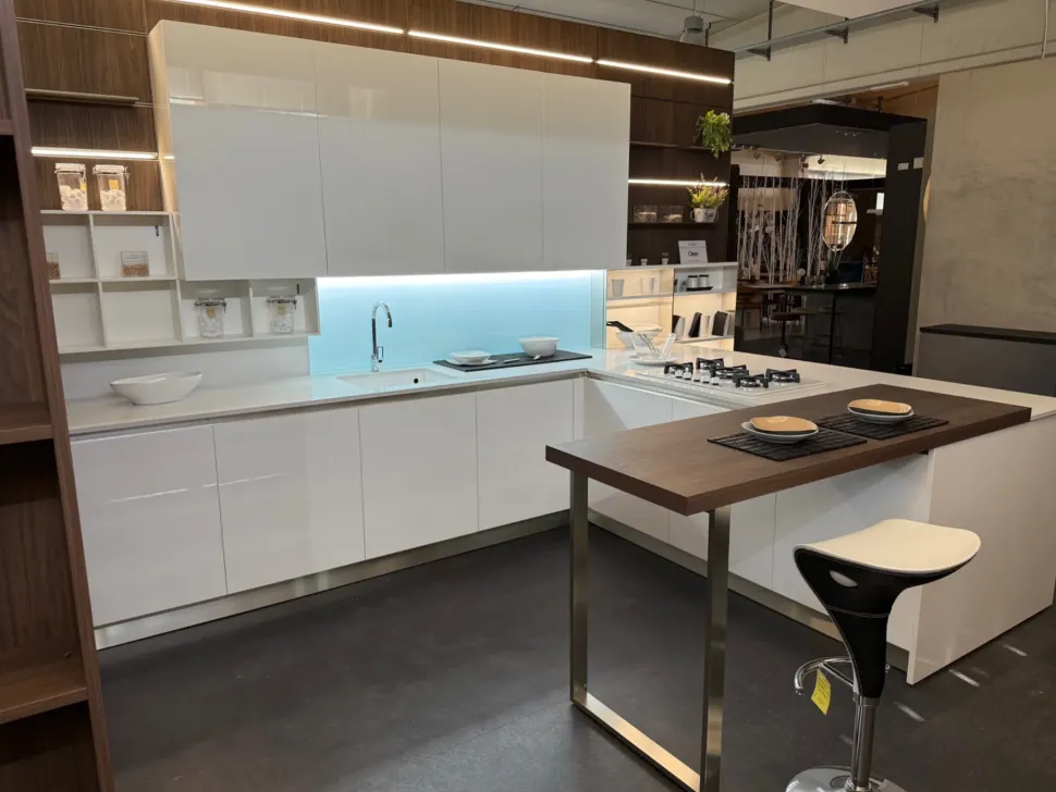 Cucina Oyster con penisola Veneta cucine con un ribasso imperdibile