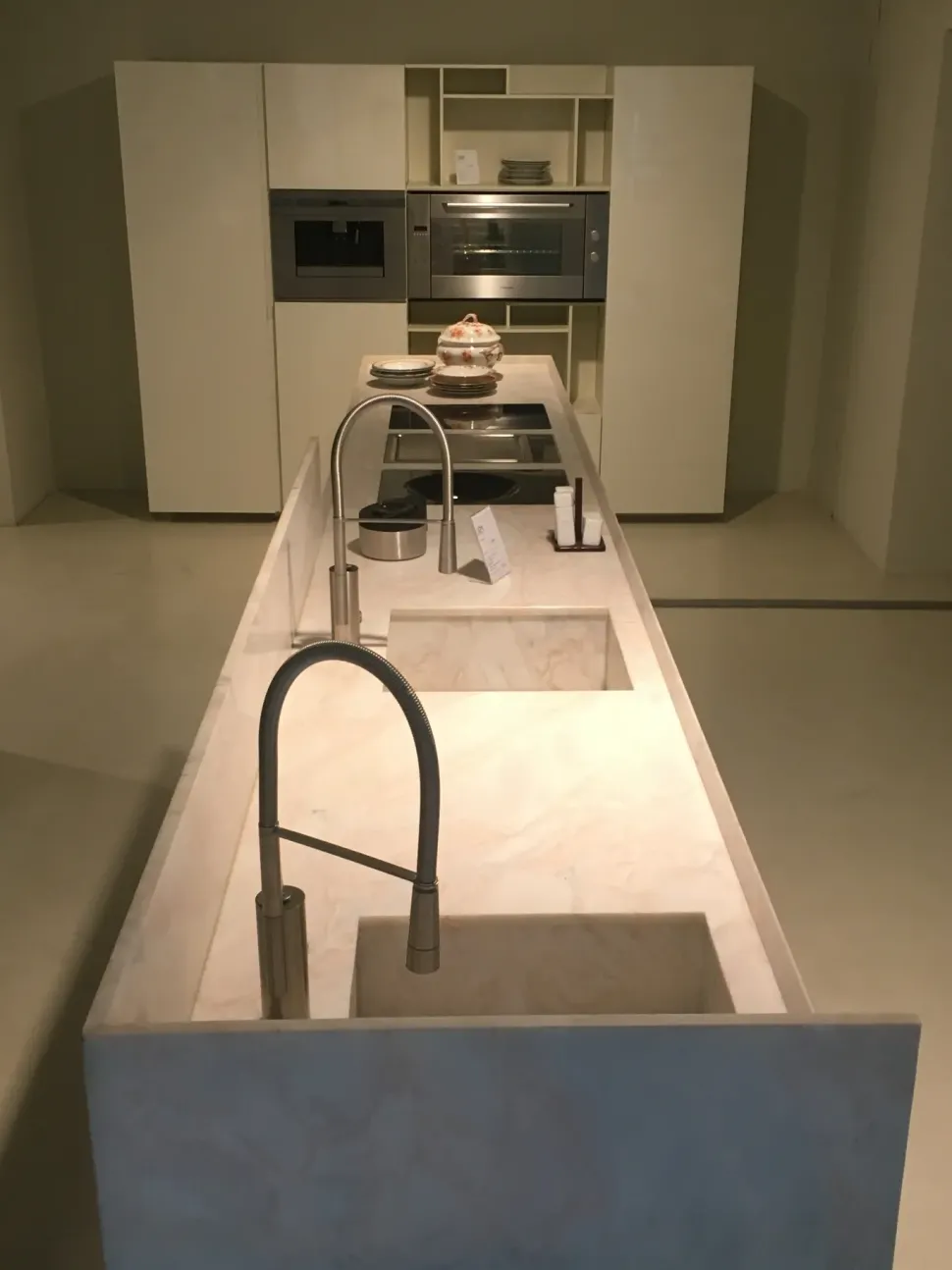 Cucina Plus moderna bianca ad isola Elam