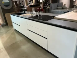 Cucina pop moderna bianca Mobilturi con isola scontata 61%