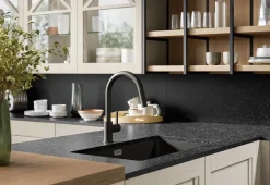 Cucina provenzale con penisola Fri Arredo3 a prezzo ribassato