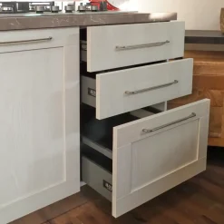 Cucina provenzale lineare Cucina shabby white  Nuovi mondi collection a prezzo ribassato