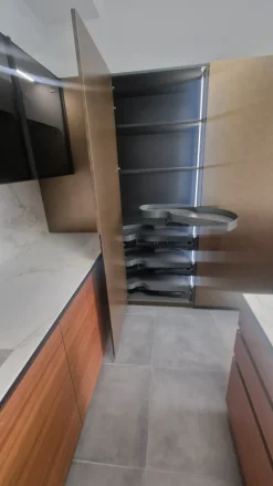 Cucina rossa design con isola Antares Cucina 45* a soli 27200 Euro