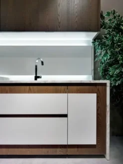 Cucina rovere chiaro design lineare Opera Tisettanta