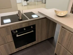 Cucina rovere chiaro moderna con penisola Ak project Arrital