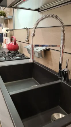 Cucina rovere chiaro moderna con penisola Scavolini Mia a soli 9900 Euro