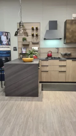 Cucina rovere chiaro moderna con penisola Scavolini Mia a soli 9900 Euro