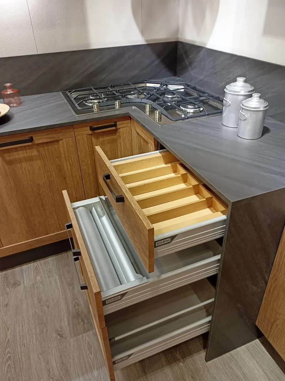 Cucina rovere chiaro moderna ad angolo Sax Scavolini