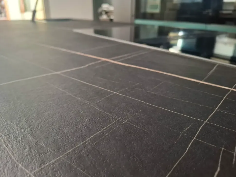 Cucina rovere moro moderna con isola Armony Cucina con isola riga a soli 12000 Euro