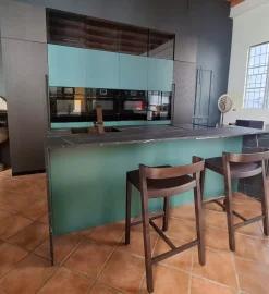 Cucina rovere moro moderna con isola Armony Cucina con isola riga a soli 12000 Euro