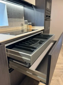 Cucina rovere moro moderna lineare Young Stosa in offerta