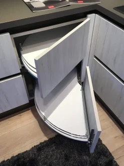 Cucina Scavolini moderna ad angolo rovere chiaro in laminato materico Cucina scavolini liberamente laminato materico